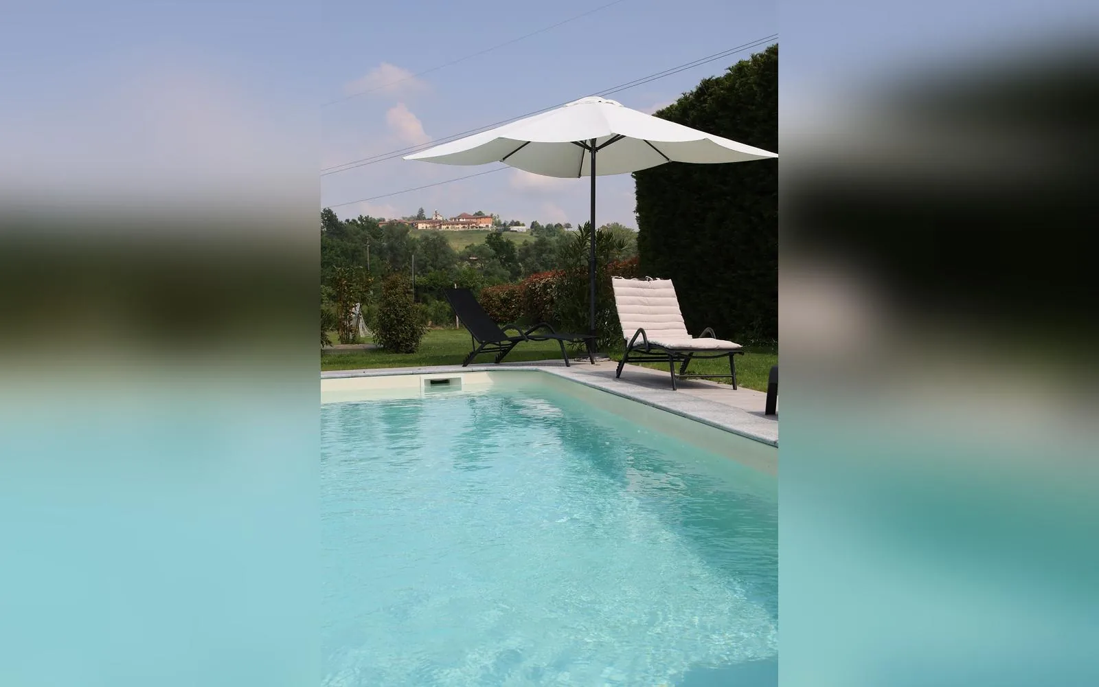 Esterni di Tenuta Beatrice, Castell'Alfero (Piemonte) (foto 4)